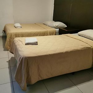 Habitación con 2 Camas Individuales